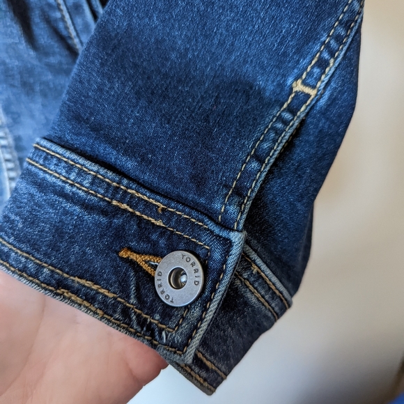 Nwot Torrid trucker jean jacket size 4 26 - Picture 2 of 8